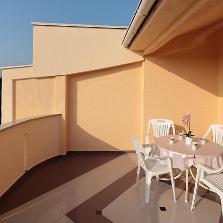 City Pool Apartments נובליה מראה חיצוני תמונה