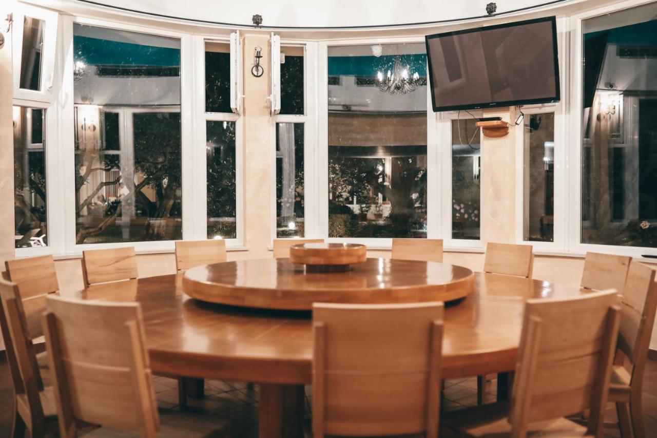 City Pool Apartments נובליה מראה חיצוני תמונה