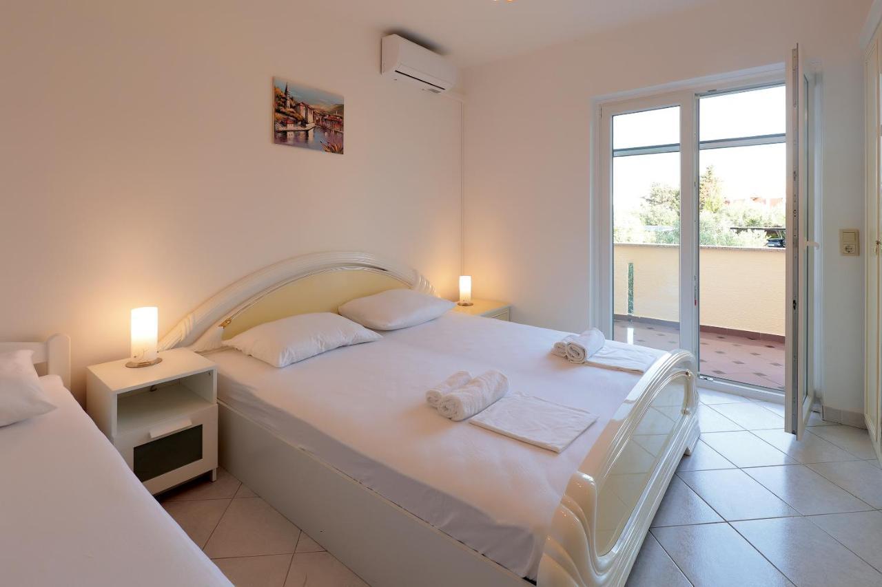 City Pool Apartments נובליה מראה חיצוני תמונה