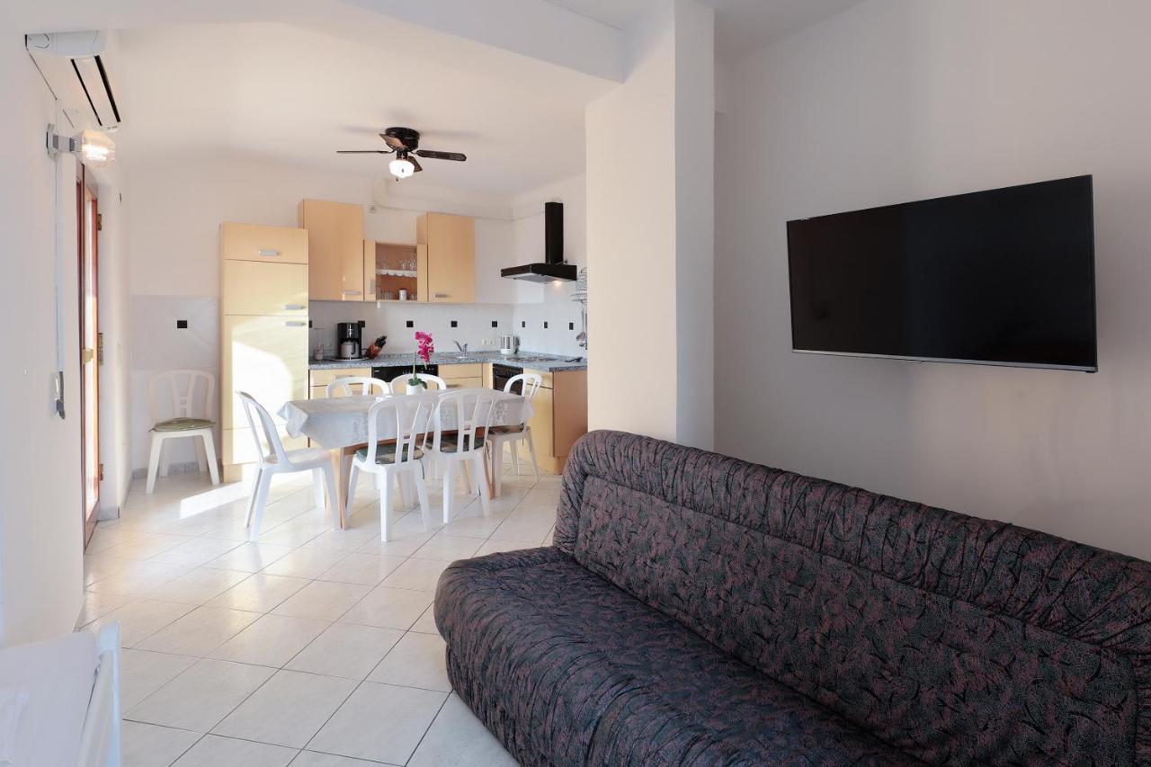 City Pool Apartments נובליה מראה חיצוני תמונה