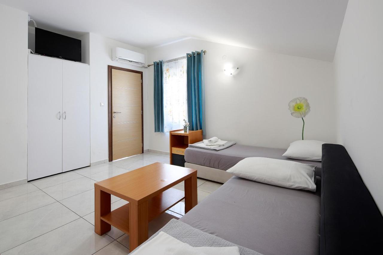 City Pool Apartments נובליה מראה חיצוני תמונה