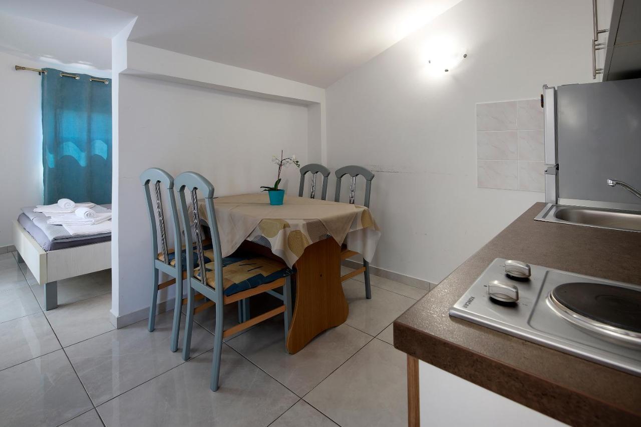 City Pool Apartments נובליה מראה חיצוני תמונה