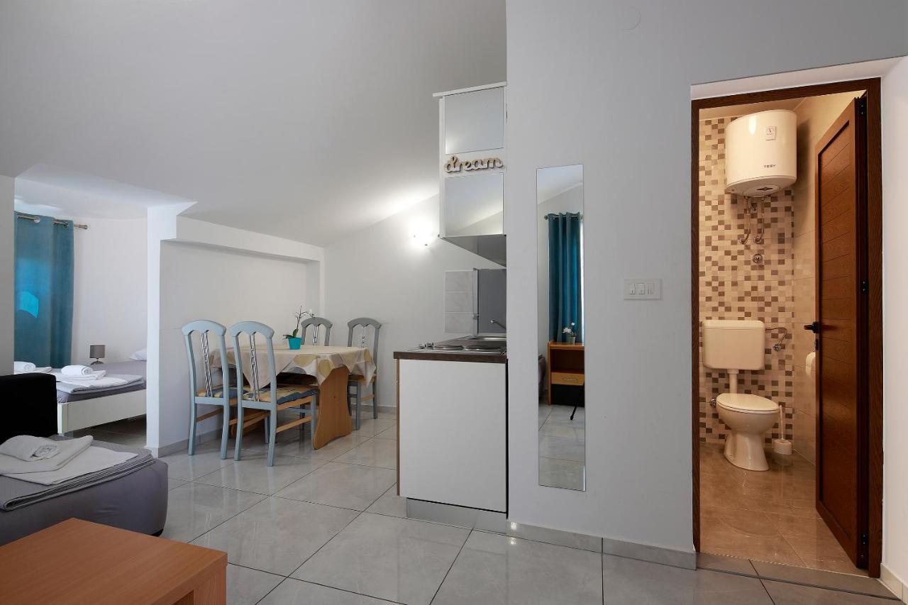 City Pool Apartments נובליה מראה חיצוני תמונה