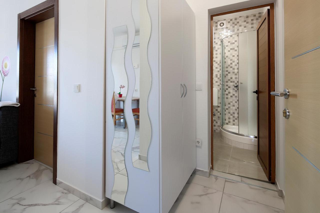 City Pool Apartments נובליה מראה חיצוני תמונה