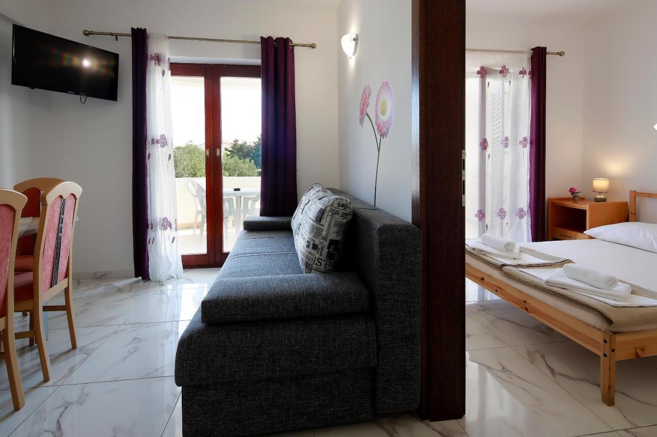 City Pool Apartments נובליה מראה חיצוני תמונה